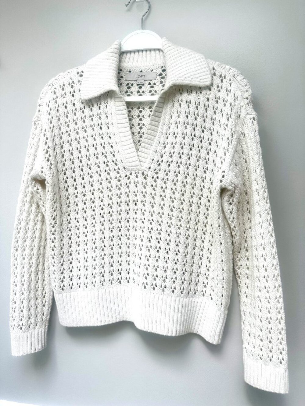 Comfy V Neck Crochet Pullover Sweater Cream Loft Size XS